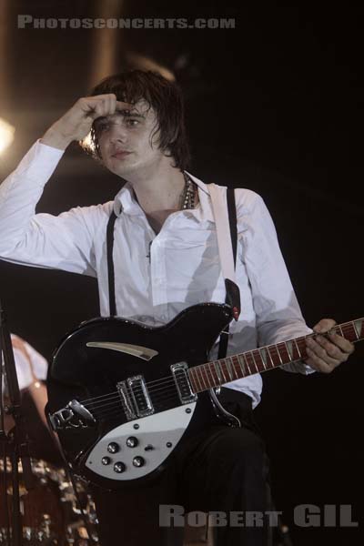 BABYSHAMBLES - 2008-09-13 - LA COURNEUVE - Parc Departemental - Grande Scene - Peter Doherty